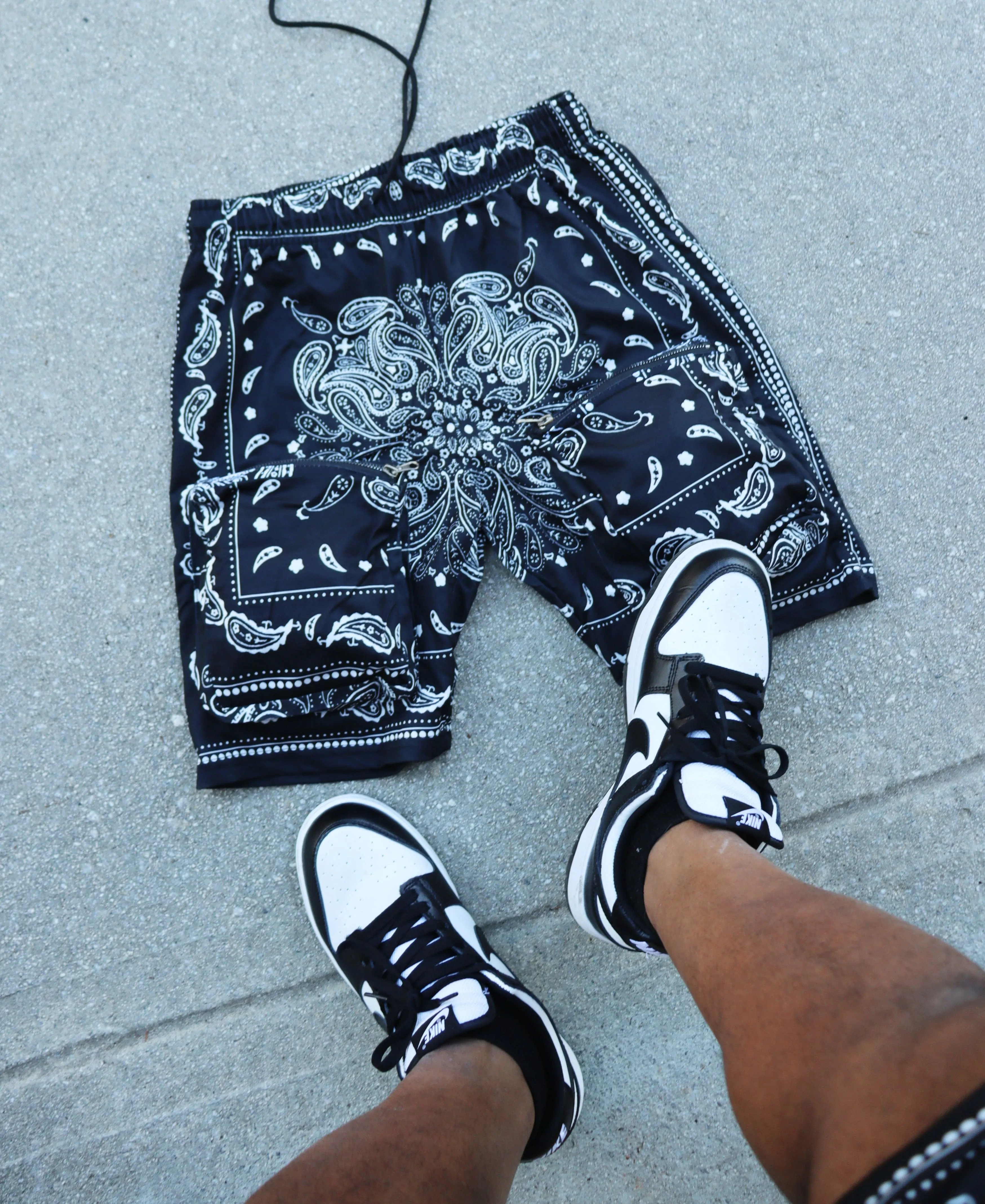 RISKY REWARDS CUSTOM BANDANA CARGO POCKET SHORTS