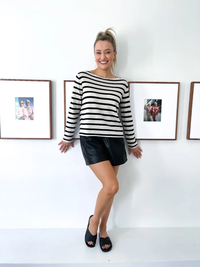 SOFT STRIPE KNIT