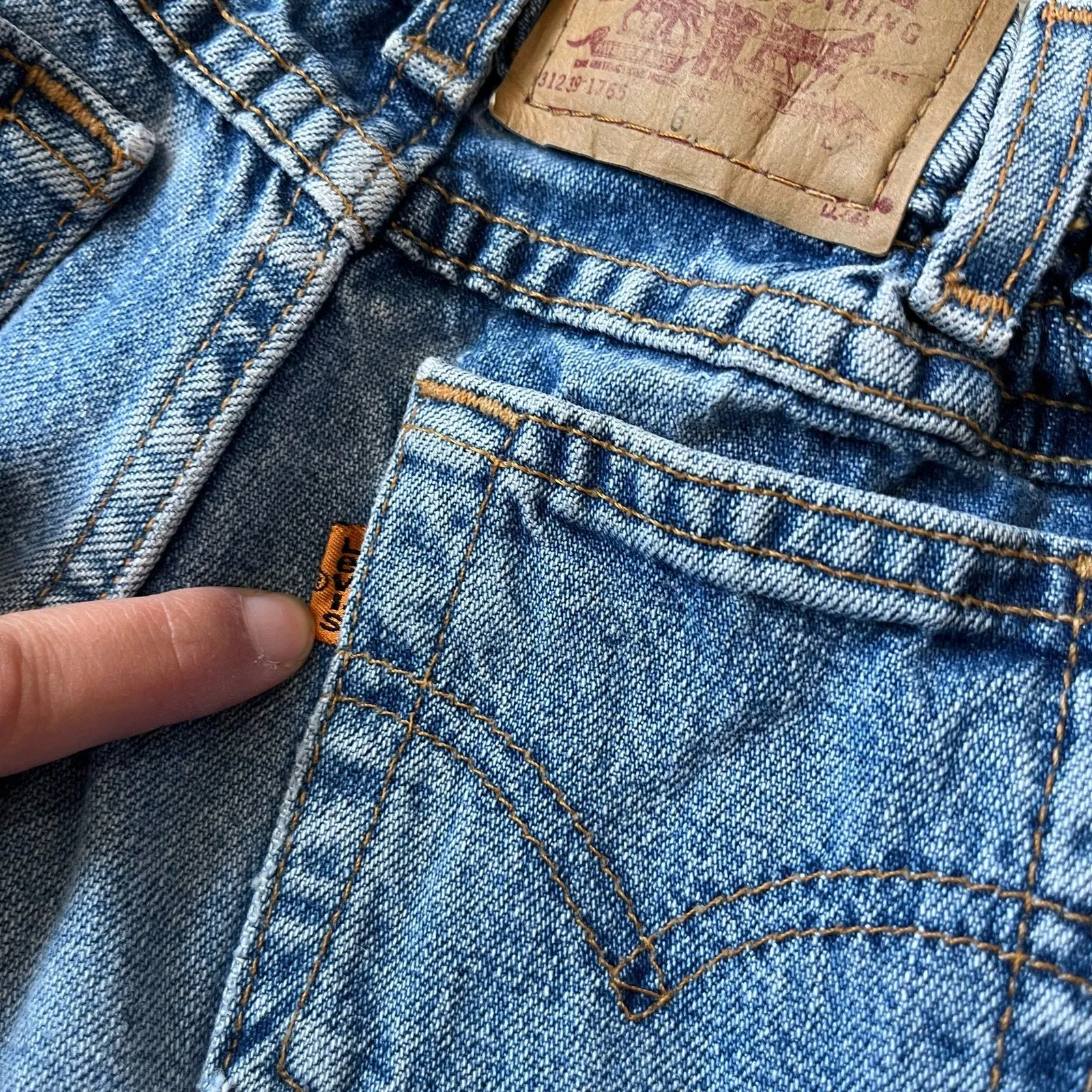 Vintage Levi's Regular Fit Orange Tab Blue Jeans 6