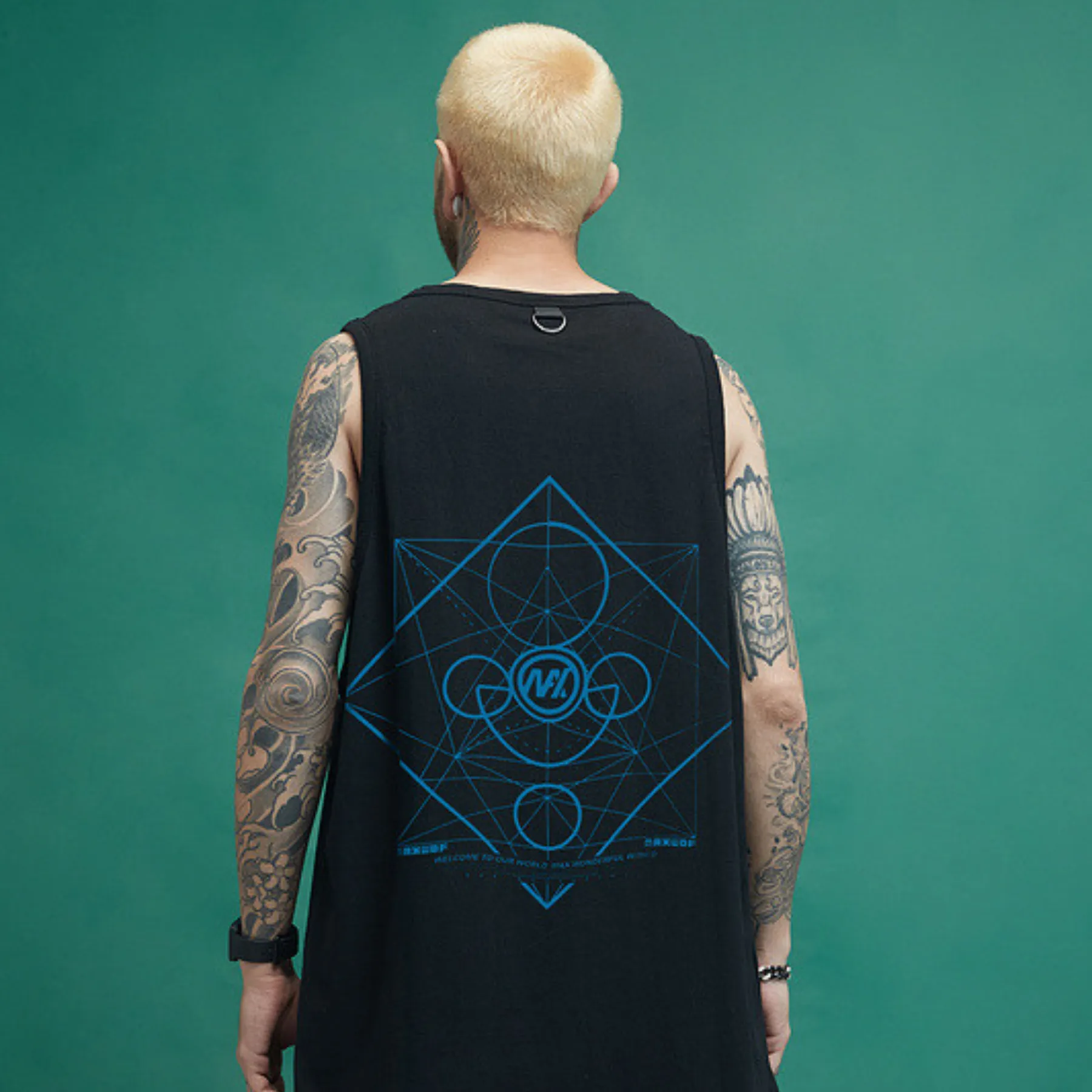 VINTAGE VEST | ARRAY