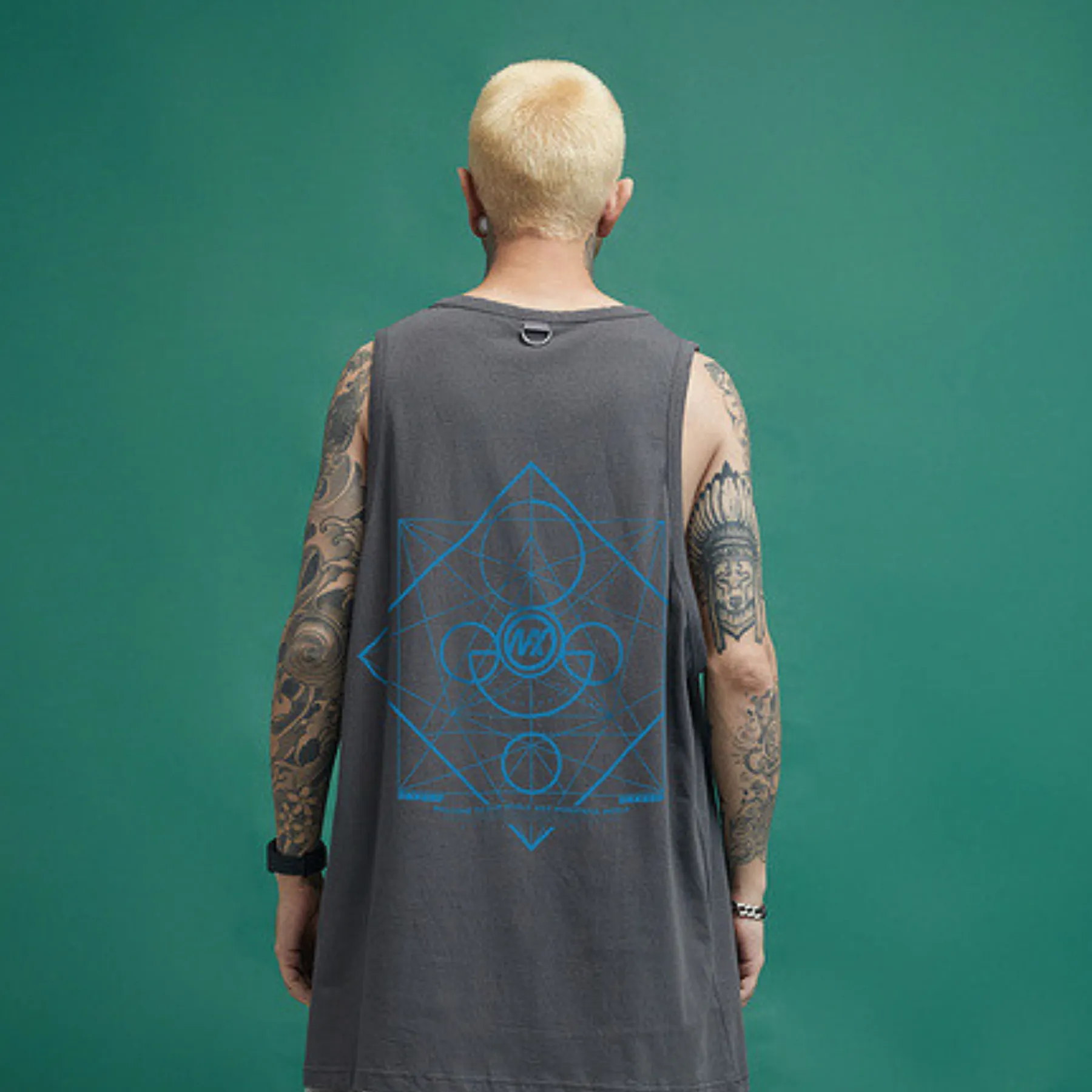 VINTAGE VEST | ARRAY